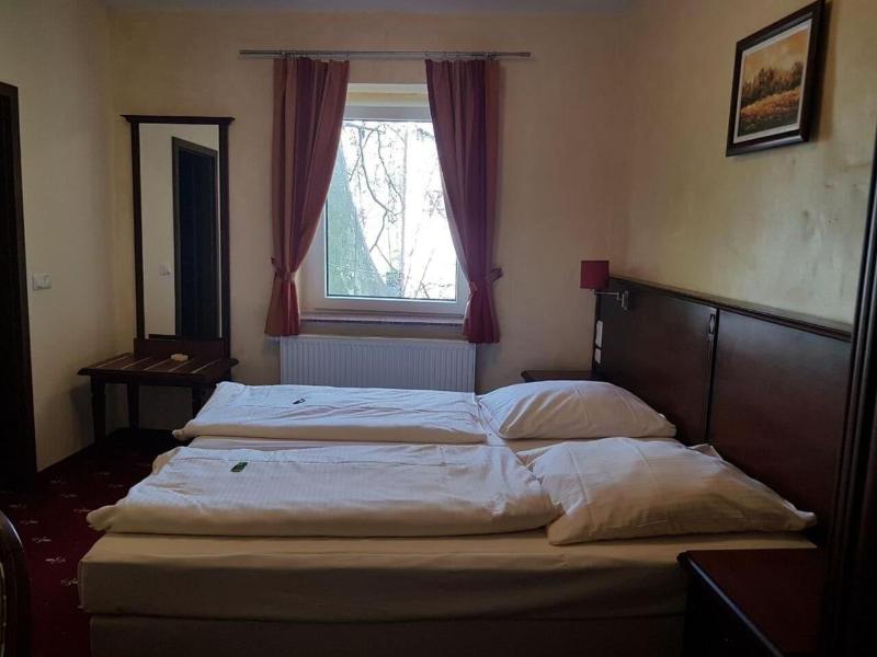 Hotel Medaillon - Oda
