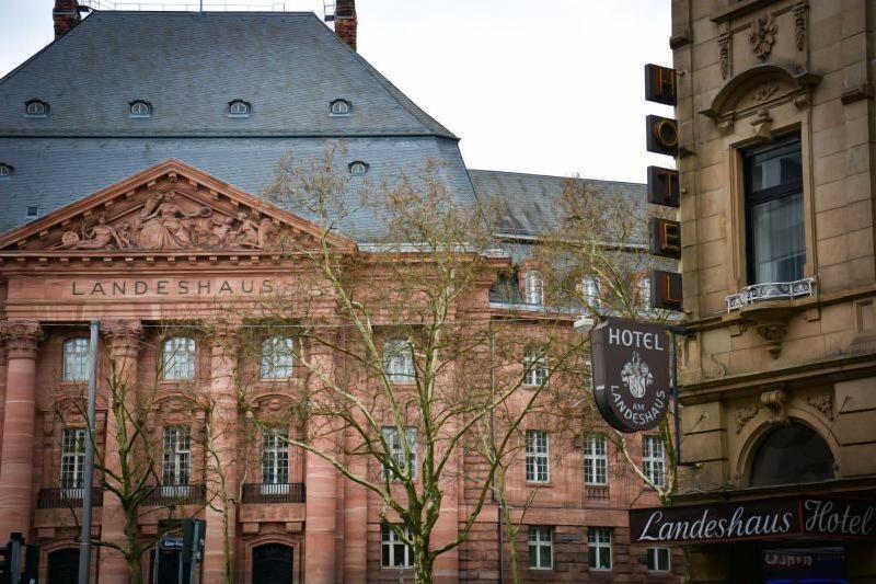Hotel Am Landeshaus - Genel