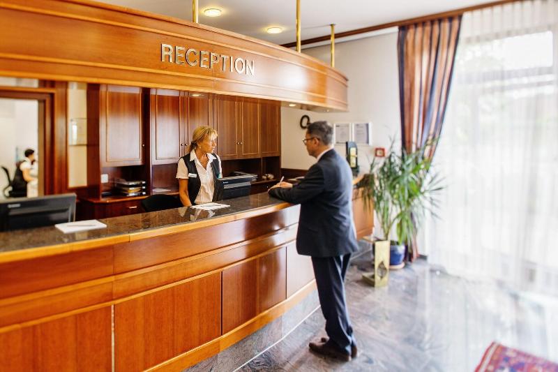Trans World Hotel Columbus - Lobi