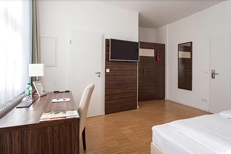 Hotel Halber Mond - Oda