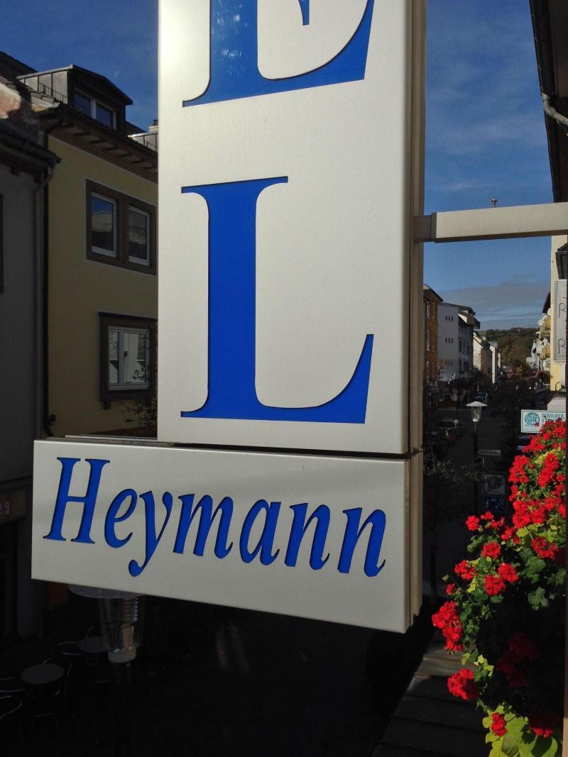 Hotel H.E.Y.M.A.N.N. - Genel