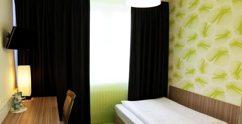 Hotel Madeleine - Oda
