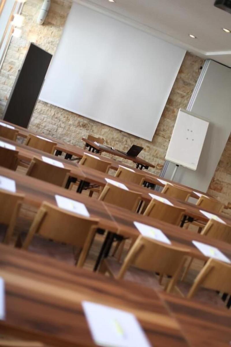 RiKu HOTEL Neu-Ulm - Toplantı
