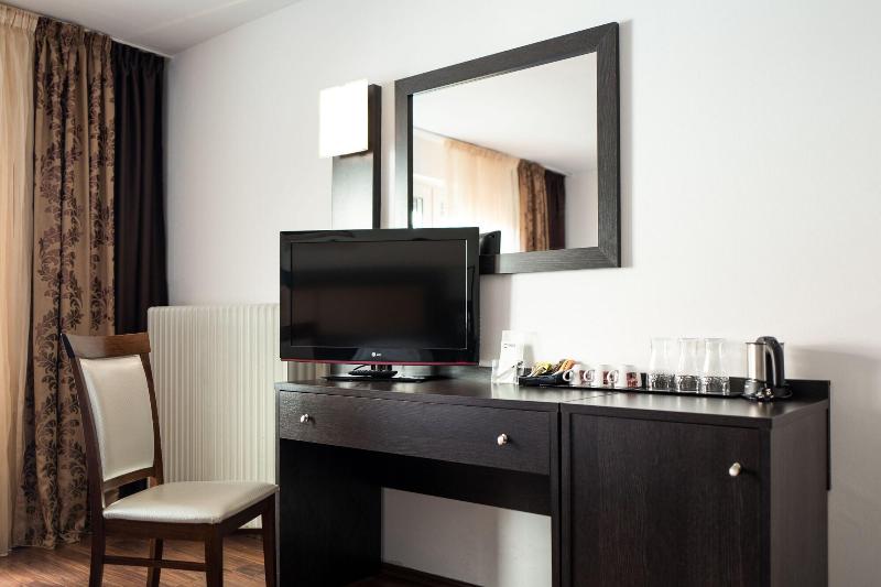 Base 1 Hotel Grenzblick - Oda