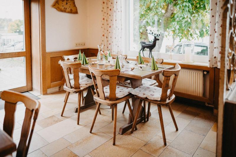 Hirschenwirt - Restoran