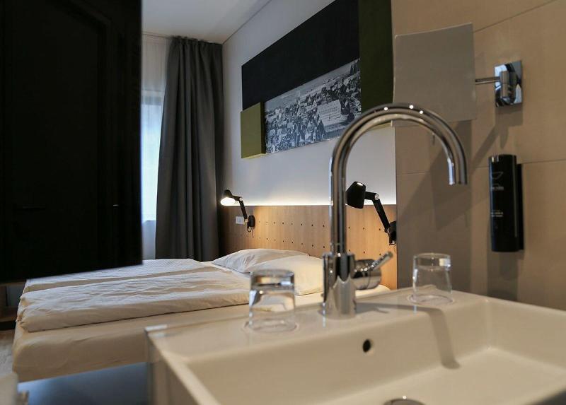 mk hotel rüsselsheim - Oda