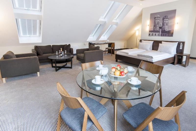 Augusten Hotel - Oda