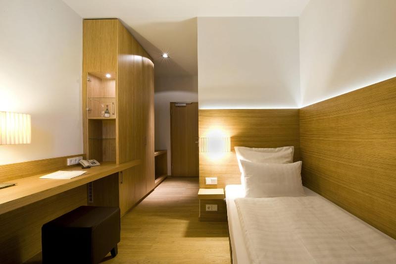 Hotel Thalmair - Oda