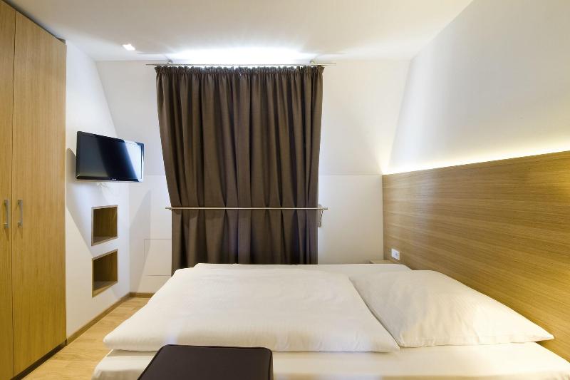 Hotel Thalmair - Oda
