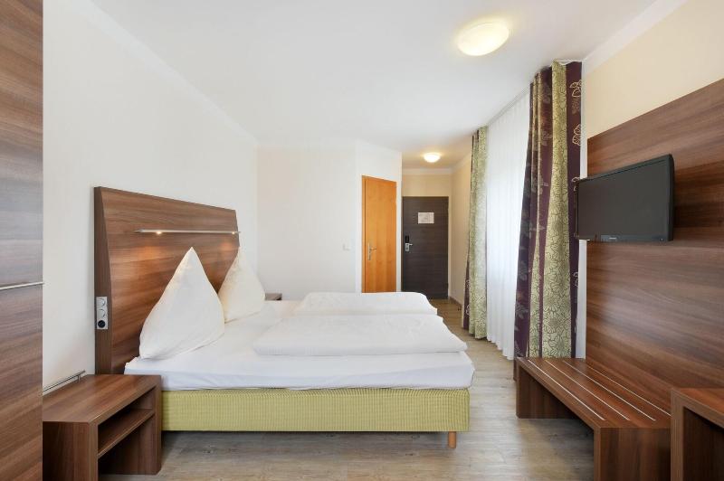Hotel Säntis - Oda