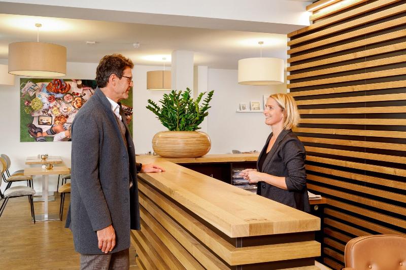 Hotel Am Peterstor - Lobi