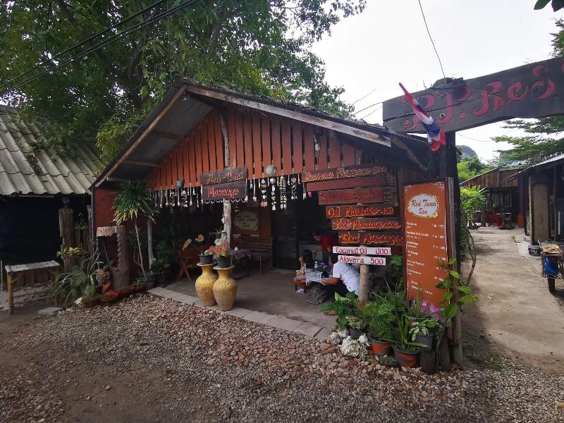 Pp Red Tuna Hut - Aktivite