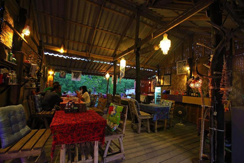 Pp Red Tuna Hut - Restoran