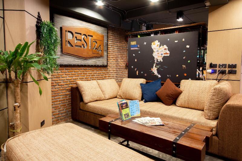 Rest24 Hotel - Lobi