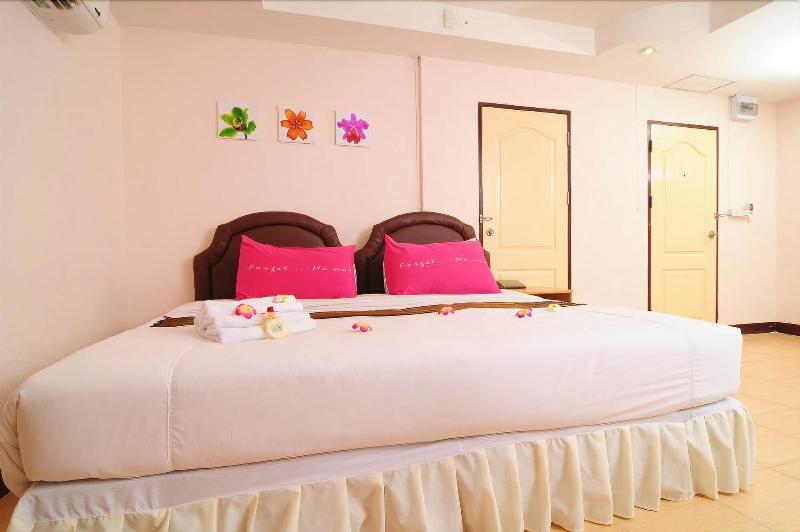 Bed by Tha-Pra Hotel and Apartment - Oda