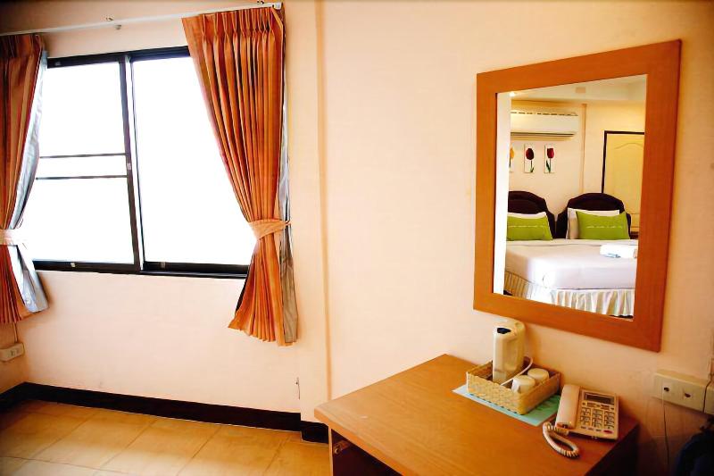 Bed by Tha-Pra Hotel and Apartment - Oda