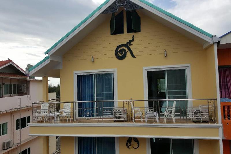 Panjai's Place - Genel