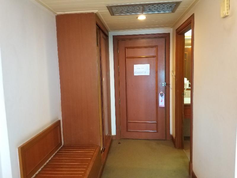 Songphanburi Hotel - Oda