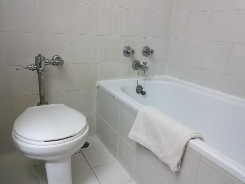 Songphanburi Hotel - Oda