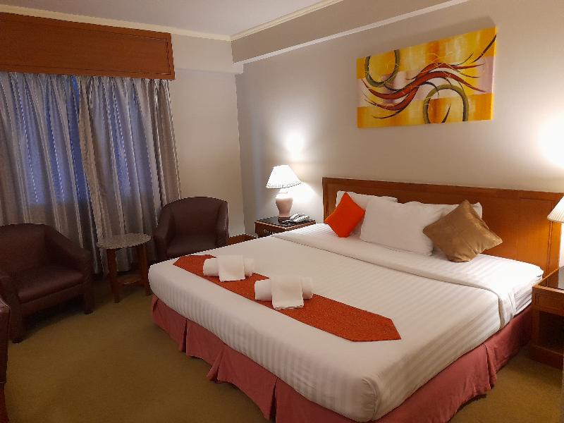 Songphanburi Hotel - Oda
