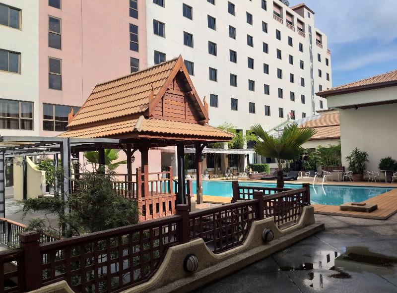 Songphanburi Hotel - Havuz