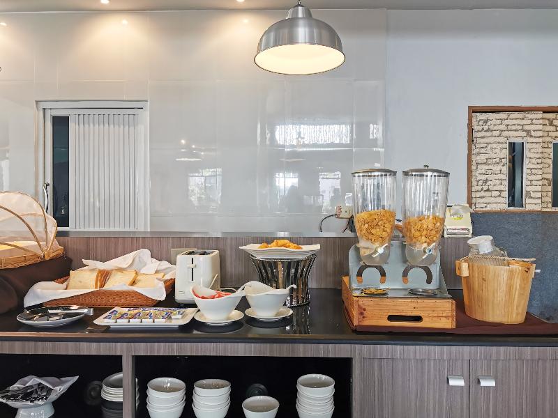 Songphanburi Hotel - Restoran