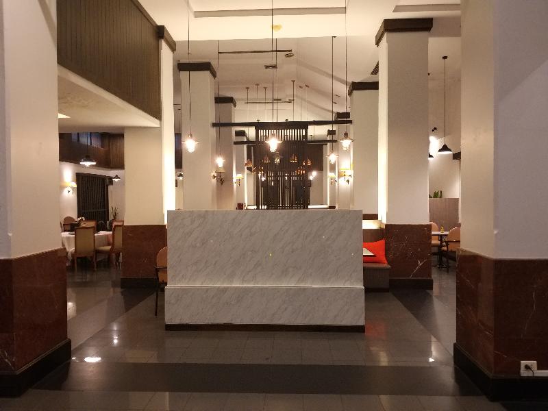 Songphanburi Hotel - Restoran