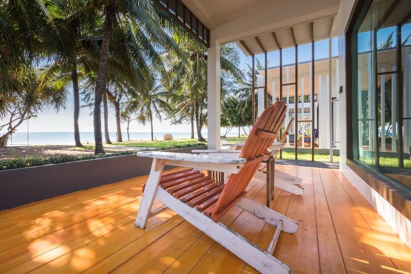 Chaolao Tosang Beach Hotel - Oda