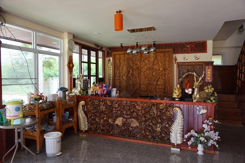 Zaleena Grand Hotel - Lobi