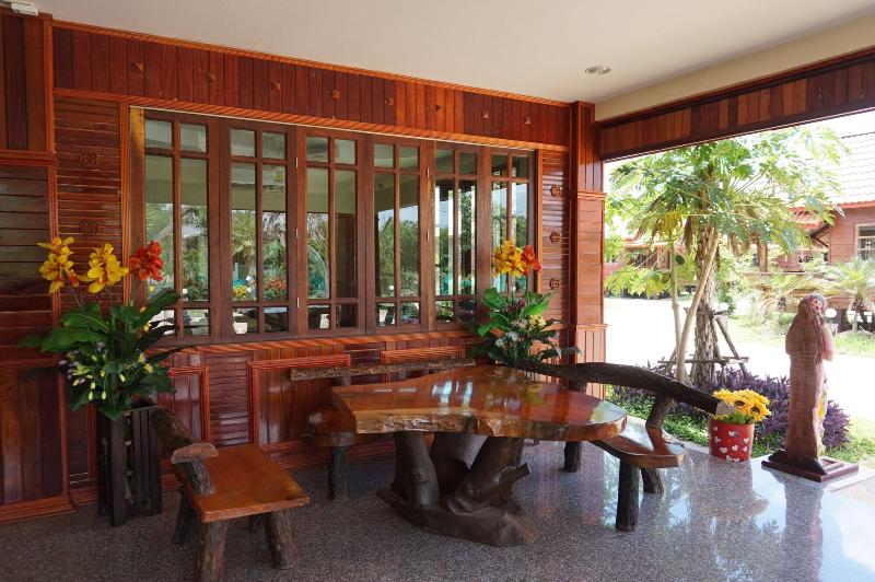 Zaleena Grand Hotel - Lobi