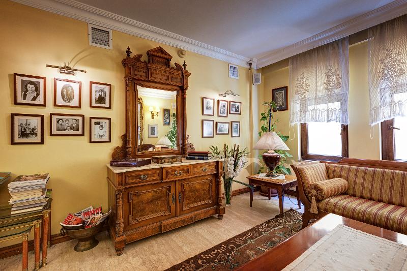 Arena Hotel - Lobi