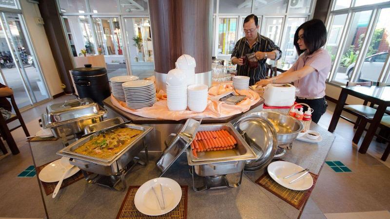 Charoenchit House - Restoran
