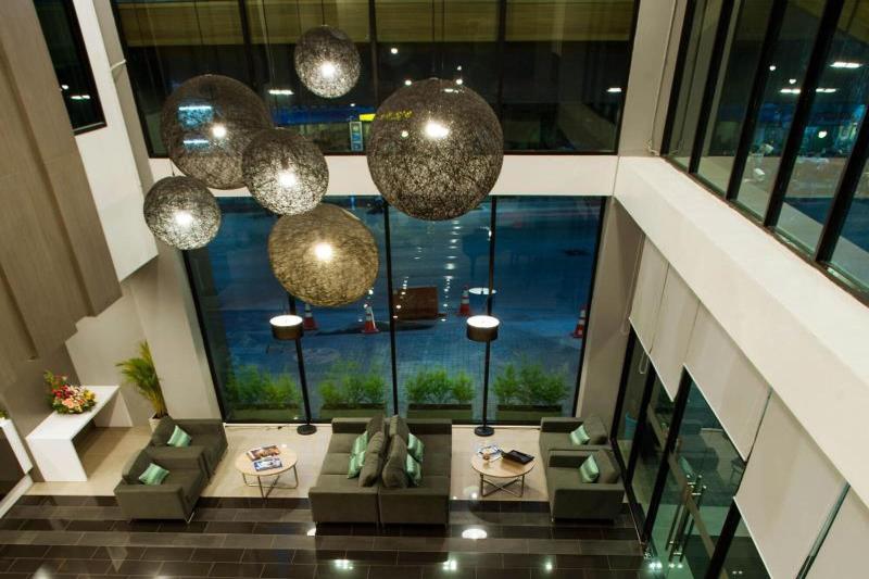 Leosor Hotel - Lobi