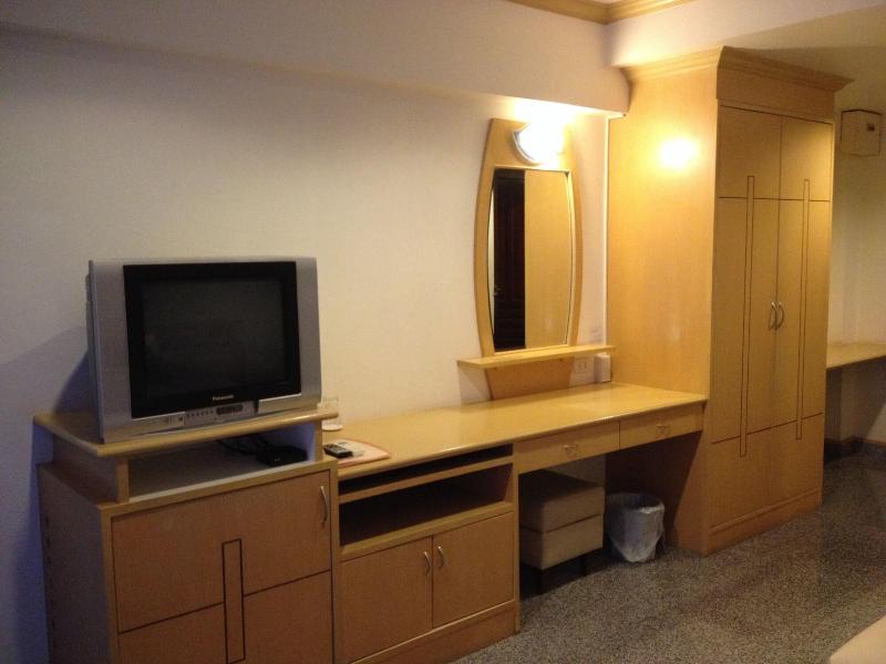 Maneerote Hotel Surin - Oda