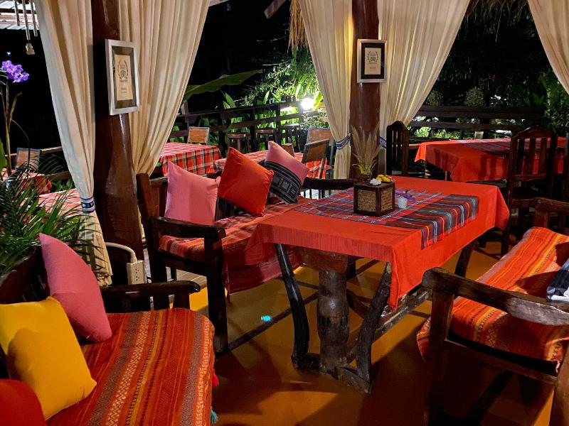 Puravida Pai Resort - Lobi