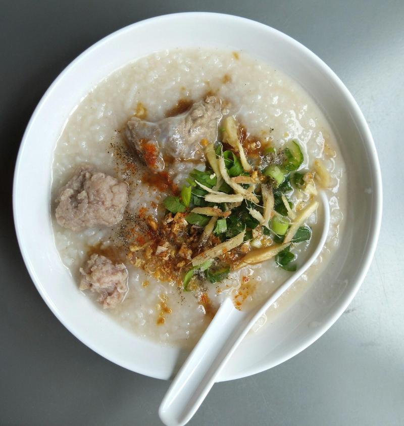 Khunyuw Hotel - Restoran