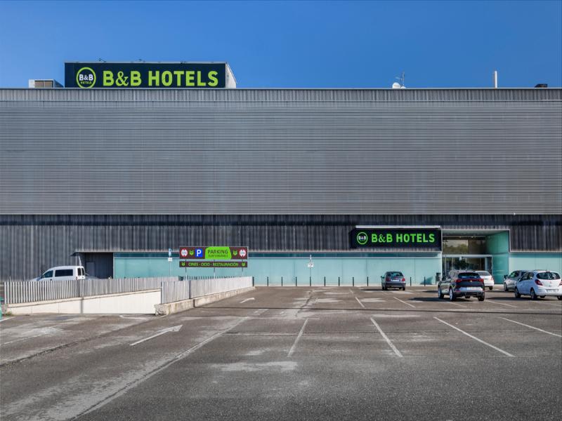 B&B HOTEL Logroño Las Cañas - Genel