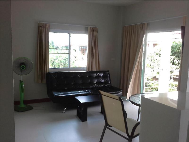 Krisada Beach Resort - Oda