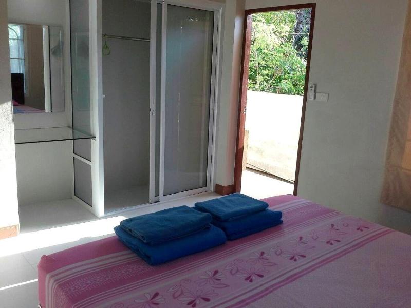 Krisada Beach Resort - Oda