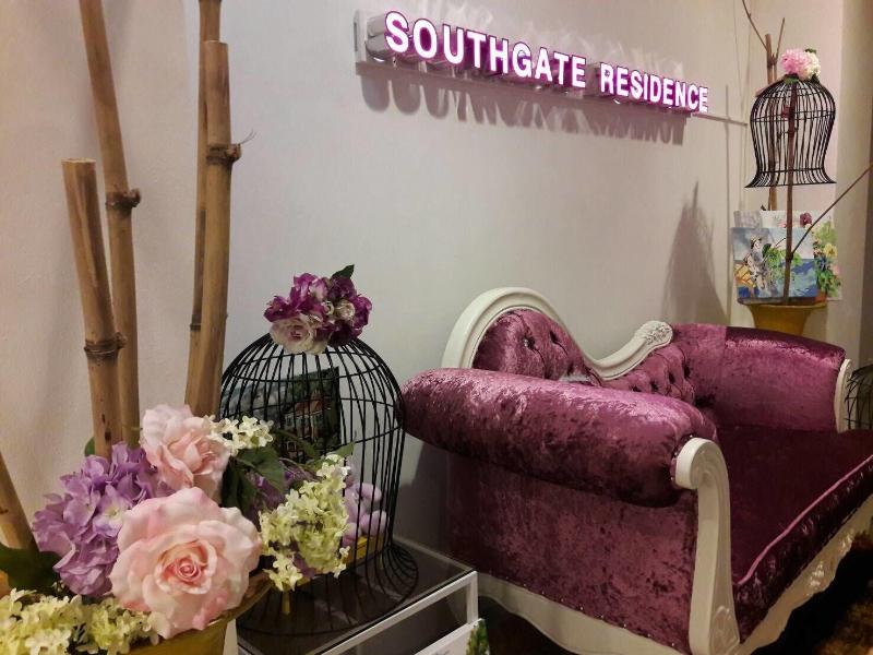Southgate Residence Hotel - Lobi