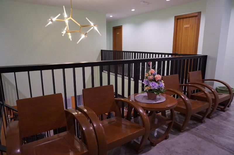Raenong Boutique Hotel - Lobi