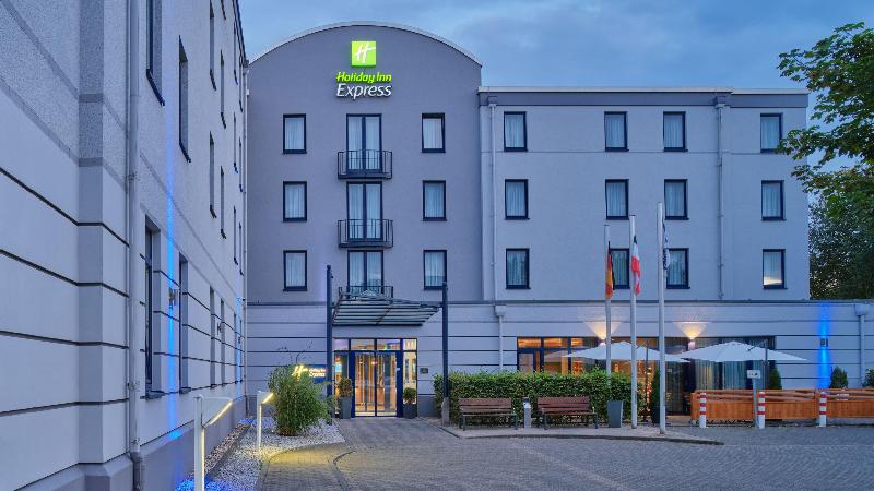 Holiday Inn Express Dortmund - Genel