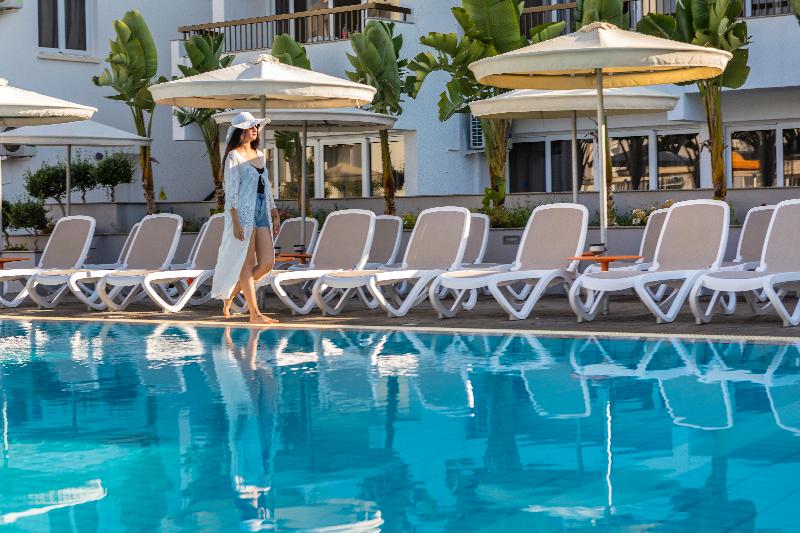 Christabelle Hotel Apartments - Genel