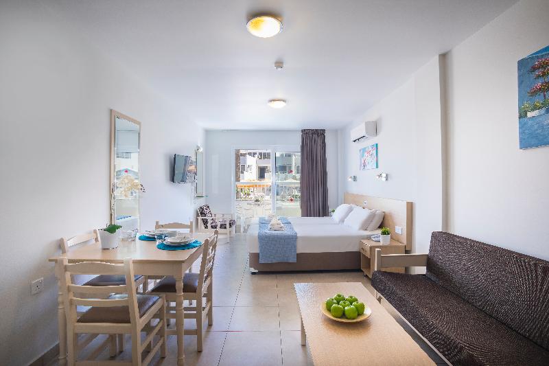 Christabelle Hotel Apartments - Oda