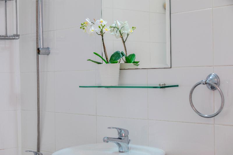 Christabelle Hotel Apartments - Oda
