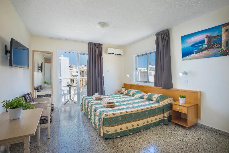 Christabelle Hotel Apartments - Oda