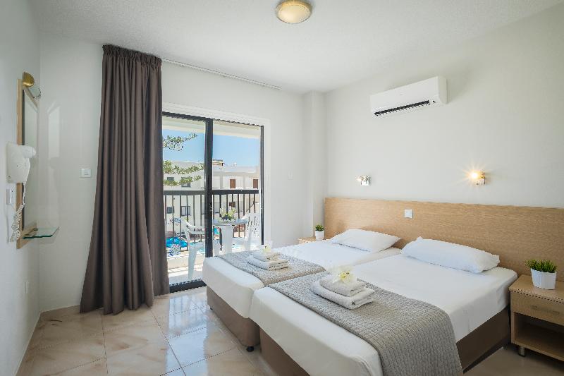 Christabelle Hotel Apartments - Oda