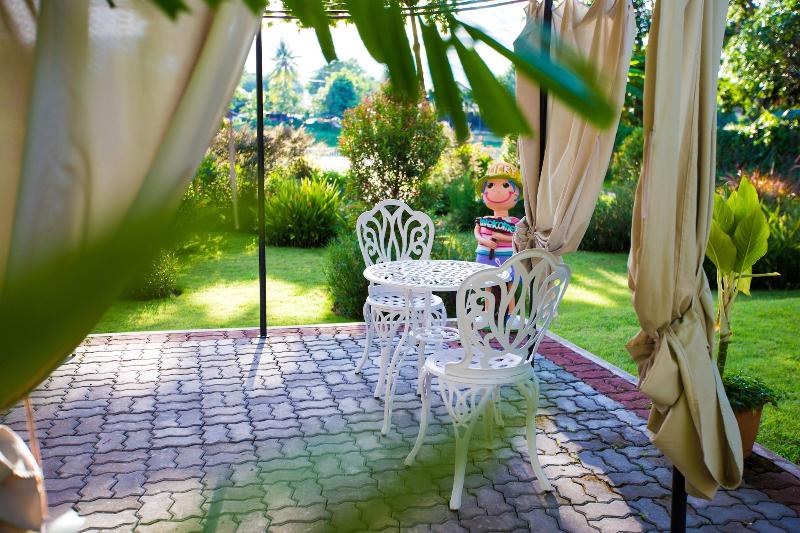 Sannot Riverside Boutique Hotel - Teras