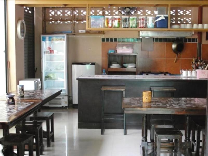 Kaysorn At Maduza Residence - Restoran