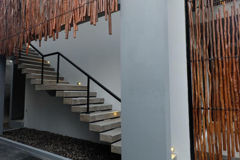 Adys Inn - Genel